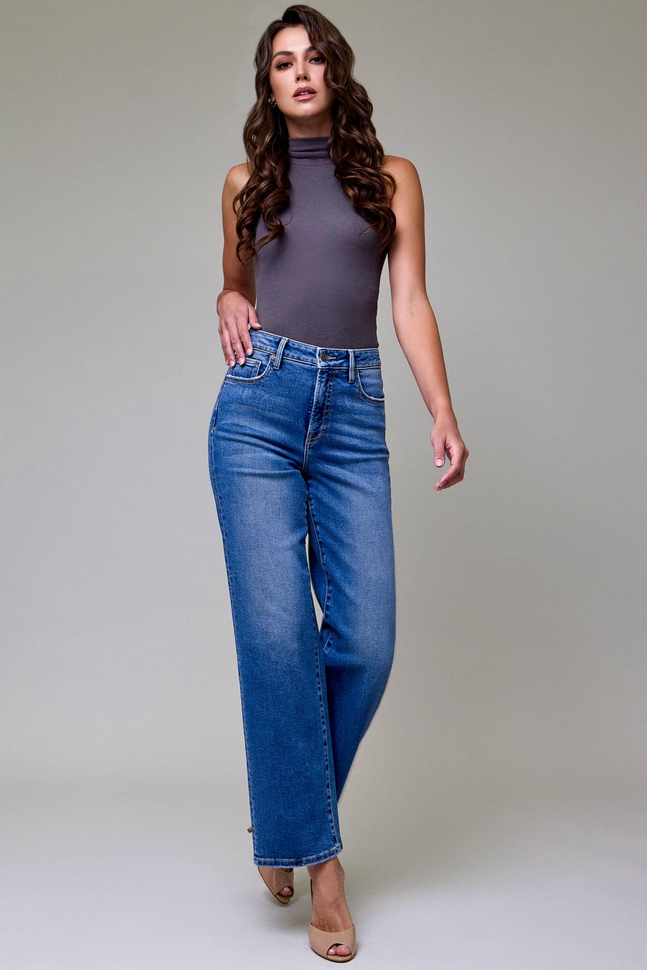 Hidden Jeans - Medium Wash Clean Stretch High Rise Classic Straight