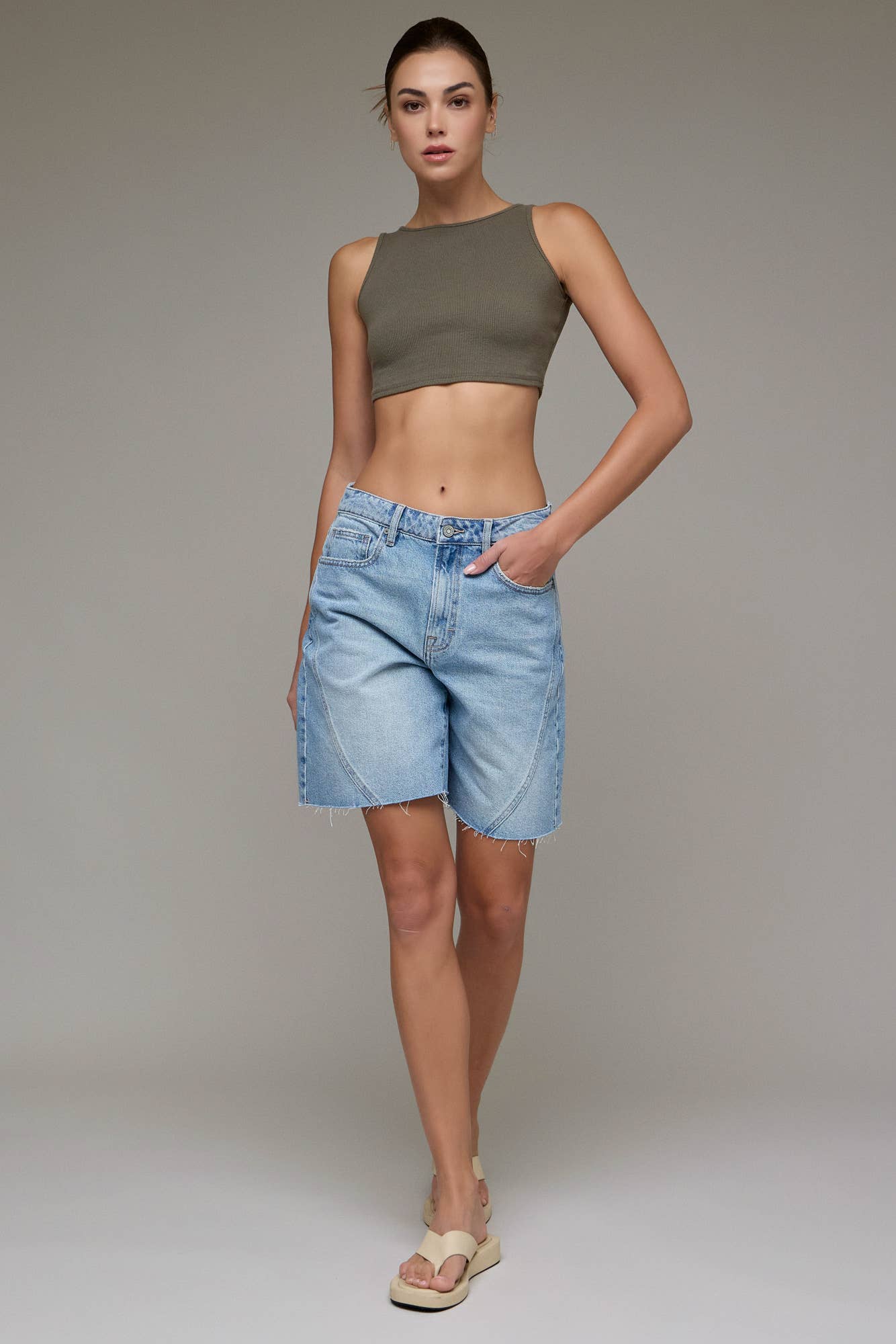 Hidden Jeans - Medium Wash 8" Inseam Baggy Shorts