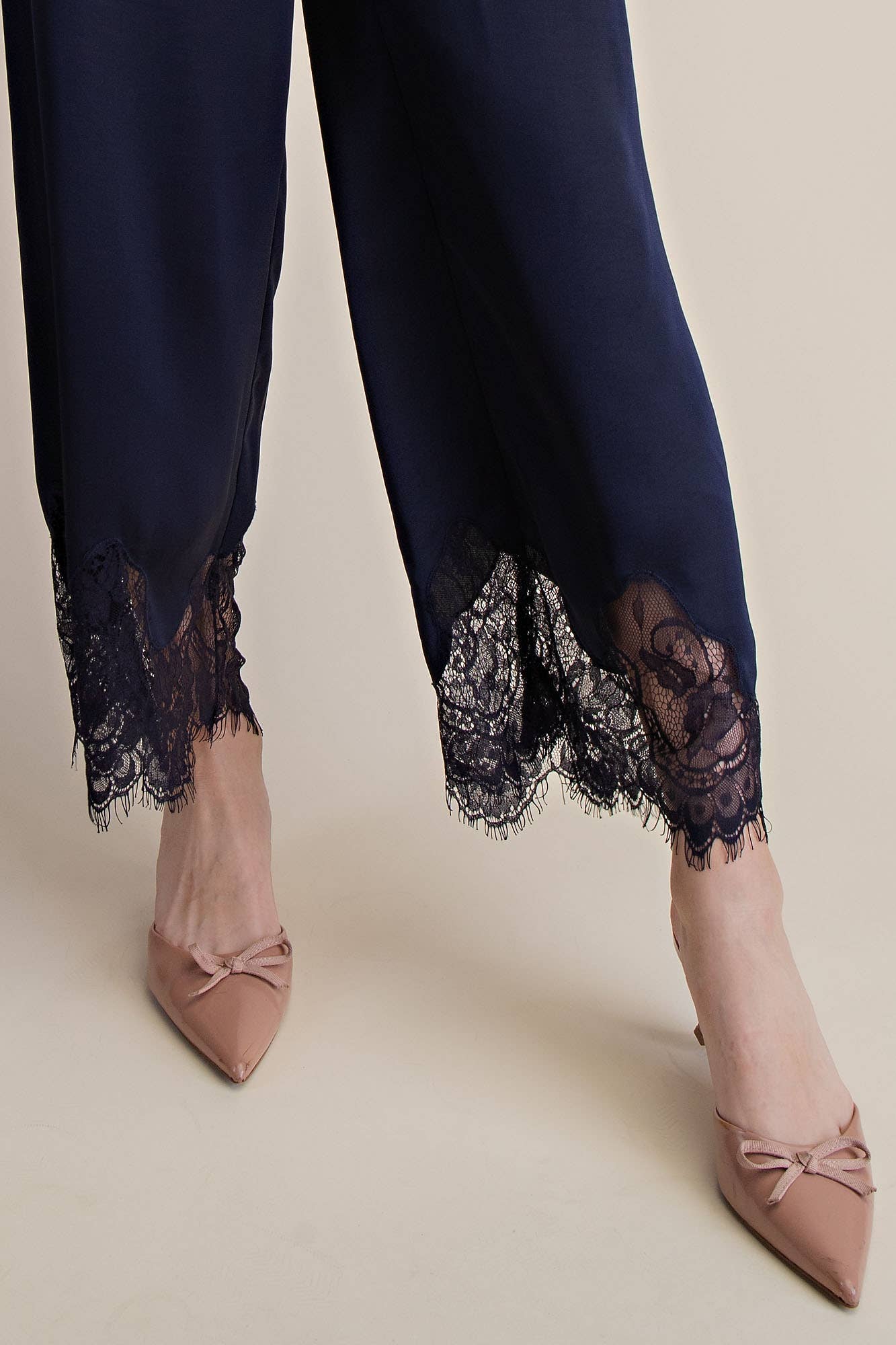 Glam - Mid Rise Cropped Lace Trim Pants