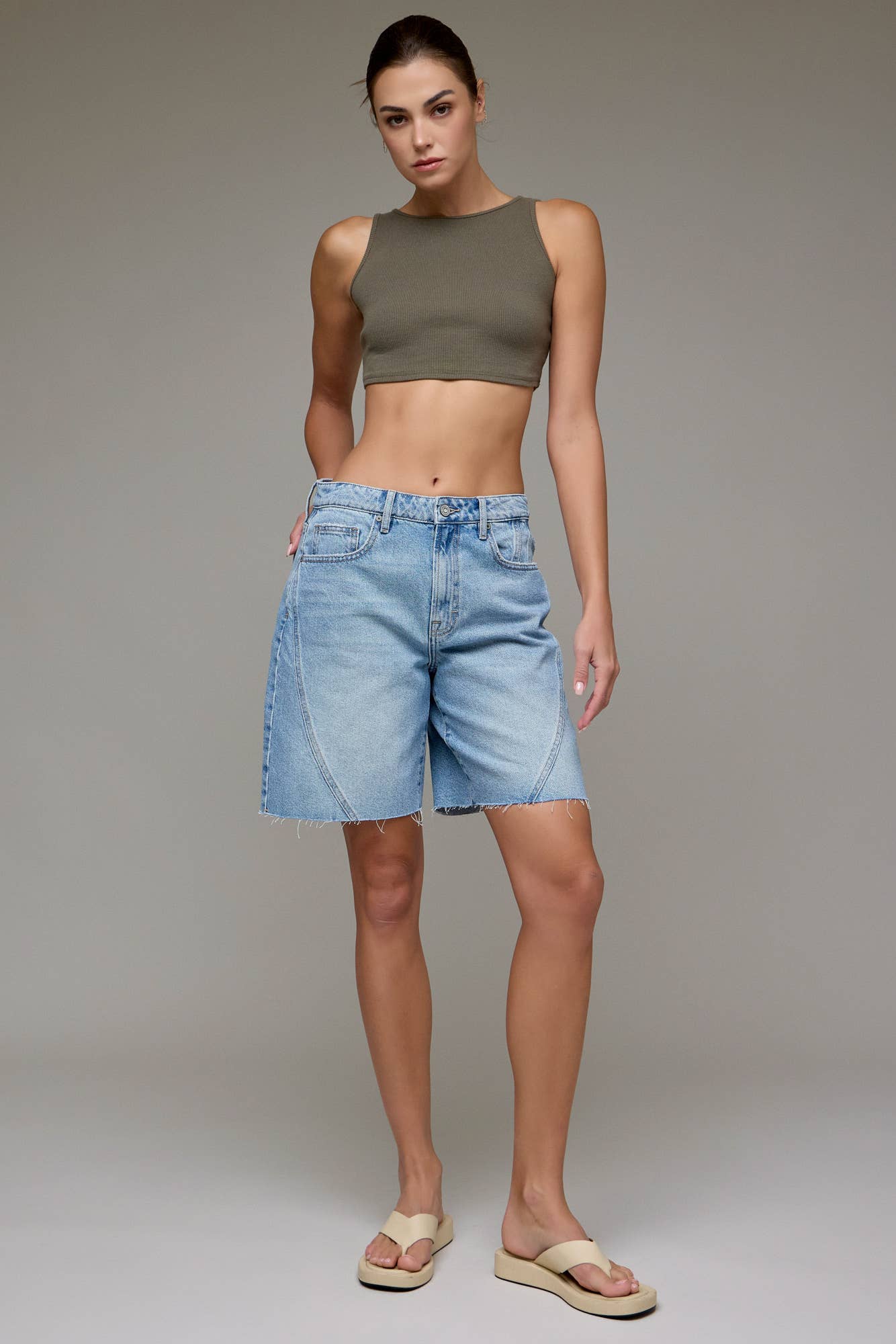 Hidden Jeans - Medium Wash 8" Inseam Baggy Shorts