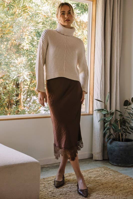 SKIES ARE BLUE - Textured Turtle Neck Sweater