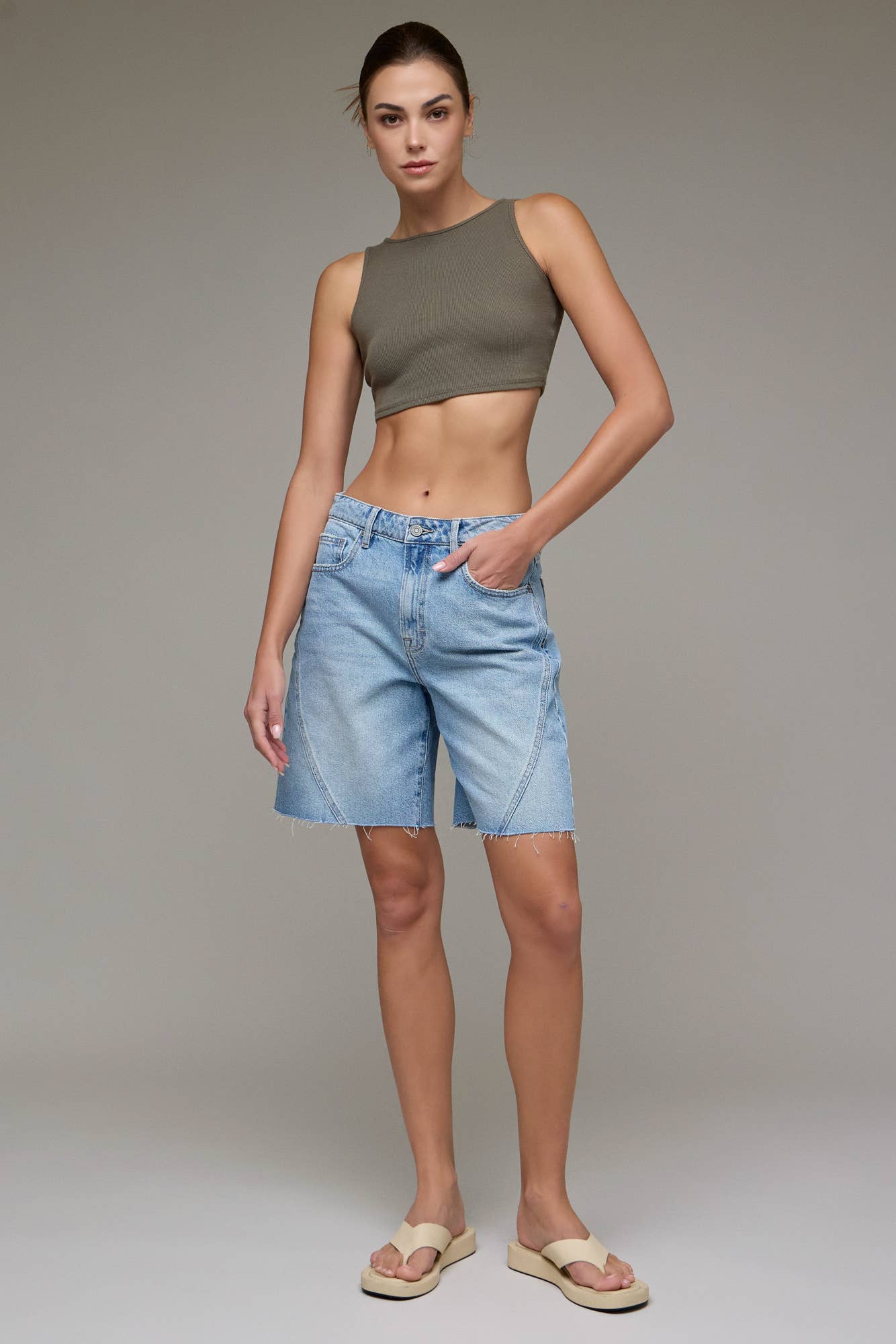 Hidden Jeans - Medium Wash 8" Inseam Baggy Shorts